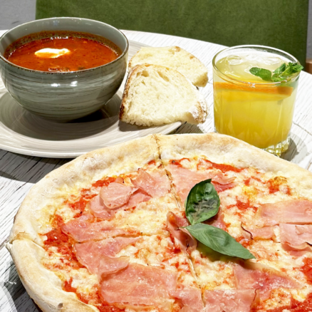 Солянка + Піца з шинкою